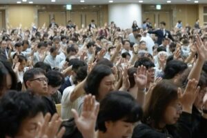 miles-de-personas-buscan-de-dios-en-festival-de-oracion-matutina-de-corea-del-sur.