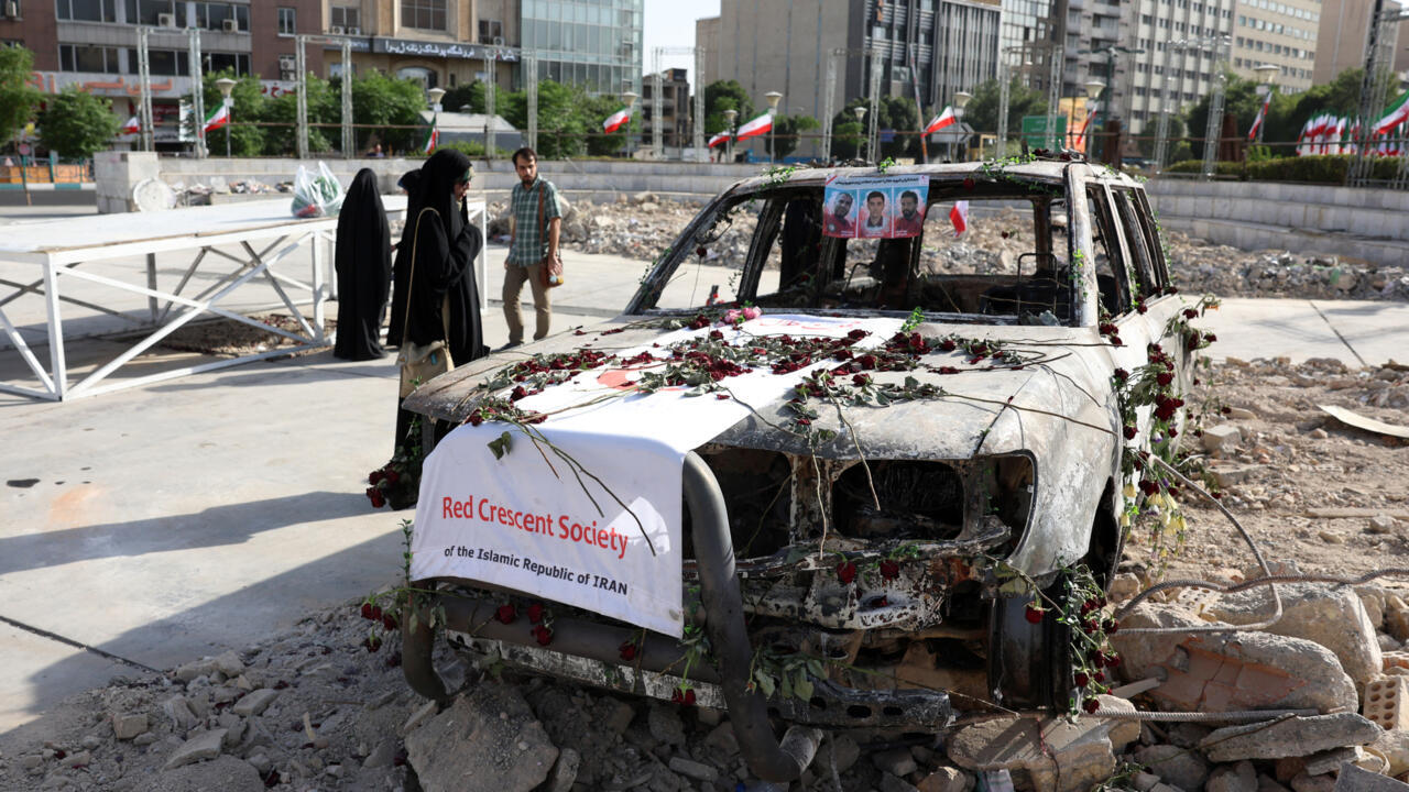 entre-alivio-y-temor:-iranies-reciben-la-tregua-con-incertidumbre